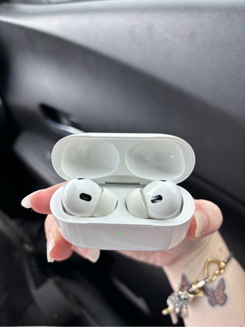 AirPod Pro 2 - Picture 3 of 5